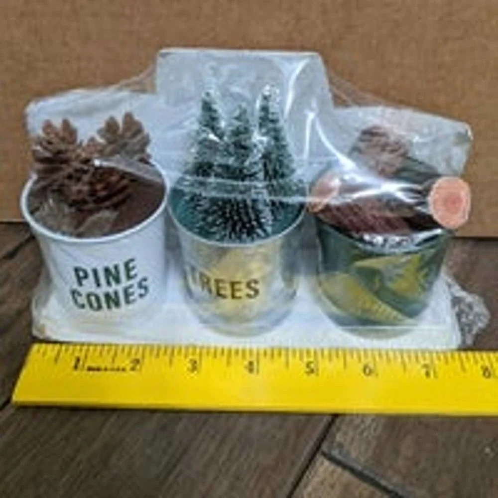 3 pc set lot Target Playground Winter Seasonal DECOR PROP Buckets 2022 doll